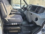 Ford Transit-16