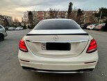 Mercedes E 300-6