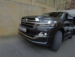 Toyota Land Cruiser-9