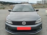 Volkswagen Jetta-1