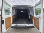 Ford Transit-12