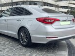 Hyundai Sonata-5