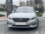 Hyundai Sonata-1