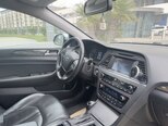 Hyundai Sonata-16