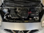 Nissan March-8