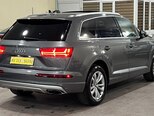 Audi Q7-6