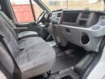 Ford Transit-15