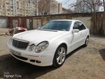 Mercedes E 220-1