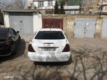 Mercedes E 220-2