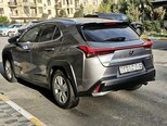 Lexus UX 200-2