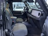 Jeep Wrangler-12