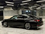 Lexus ES 300h-9