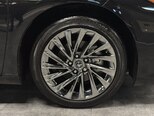 Lexus ES 300h-11