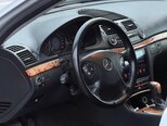 Mercedes E 270-9