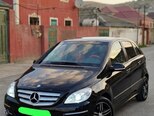 Mercedes B 200-2