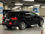 Audi Q7-4