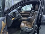 Volvo XC90-11