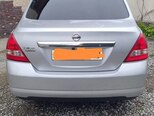Nissan Tiida-3