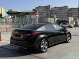 Hyundai Elantra-4