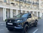 Mitsubishi L200-1