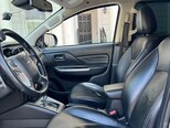 Mitsubishi L200-9