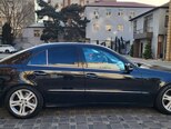 Mercedes E 220-10