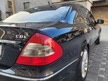 Mercedes E 220-11