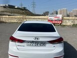 Hyundai Elantra-2
