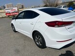 Hyundai Elantra-6
