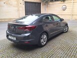 Hyundai Elantra-10
