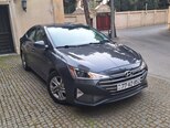 Hyundai Elantra-12