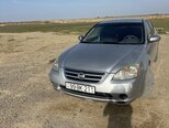 Nissan Altima-1