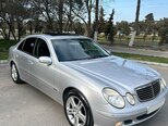Mercedes E 270-1