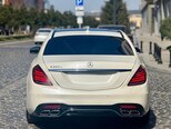 Mercedes S 560 e-5