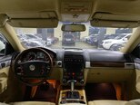 Volkswagen Touareg-12