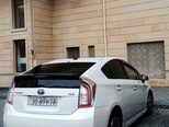 Toyota Prius-4