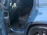 Land Rover Defender-8