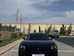 Porsche Taycan 4S-1