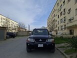 Mitsubishi Pajero-8