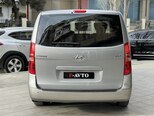 Hyundai H-1-12