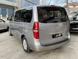 Hyundai H-1-9