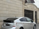 Toyota Prius-4