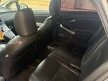 Toyota Prius-8