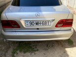 Mercedes E 220-2