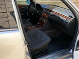 Mercedes E 220-4