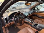 Porsche Cayenne-12