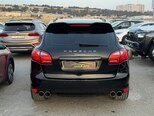 Porsche Cayenne-10