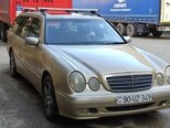 Mercedes E 240-3