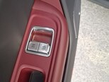 Hongqi E-HS9-12