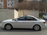 Hyundai Sonata-8